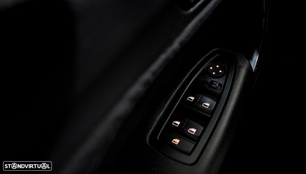 BMW 116 d EfficientDynamics - 11