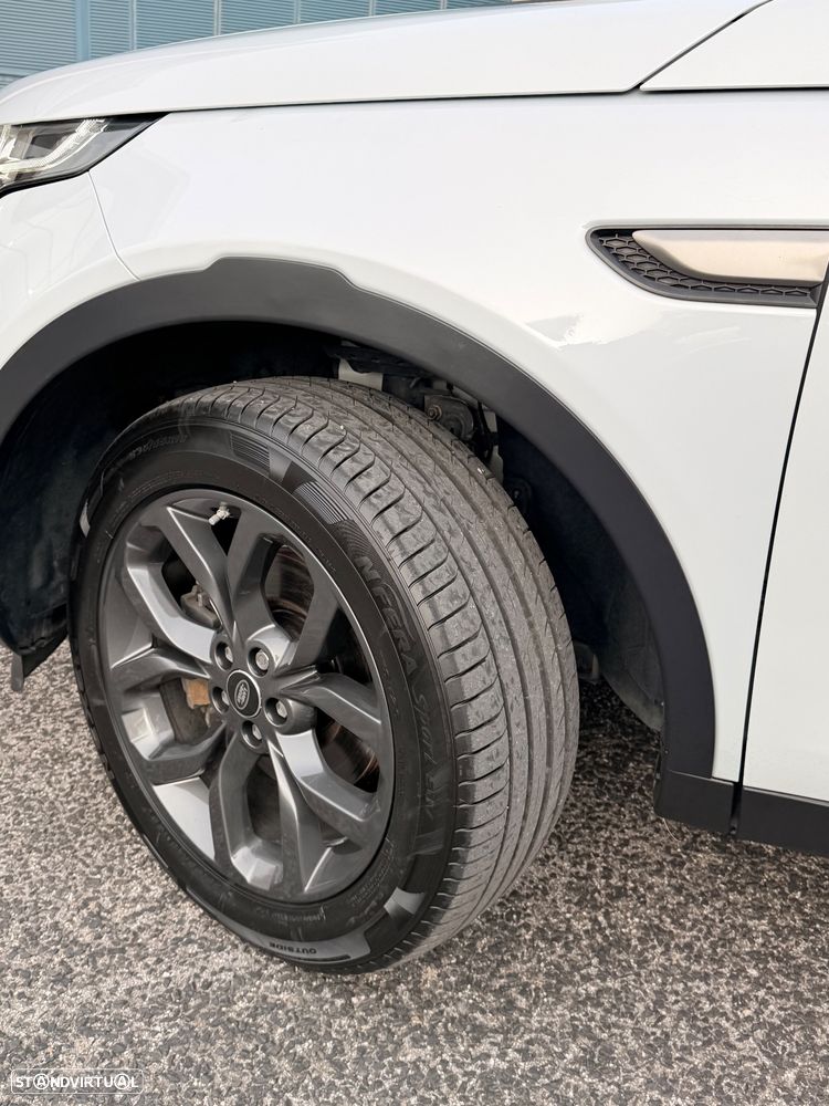 Land Rover Discovery Sport 2.0 TD4 HSE Luxury 7L Auto - 18