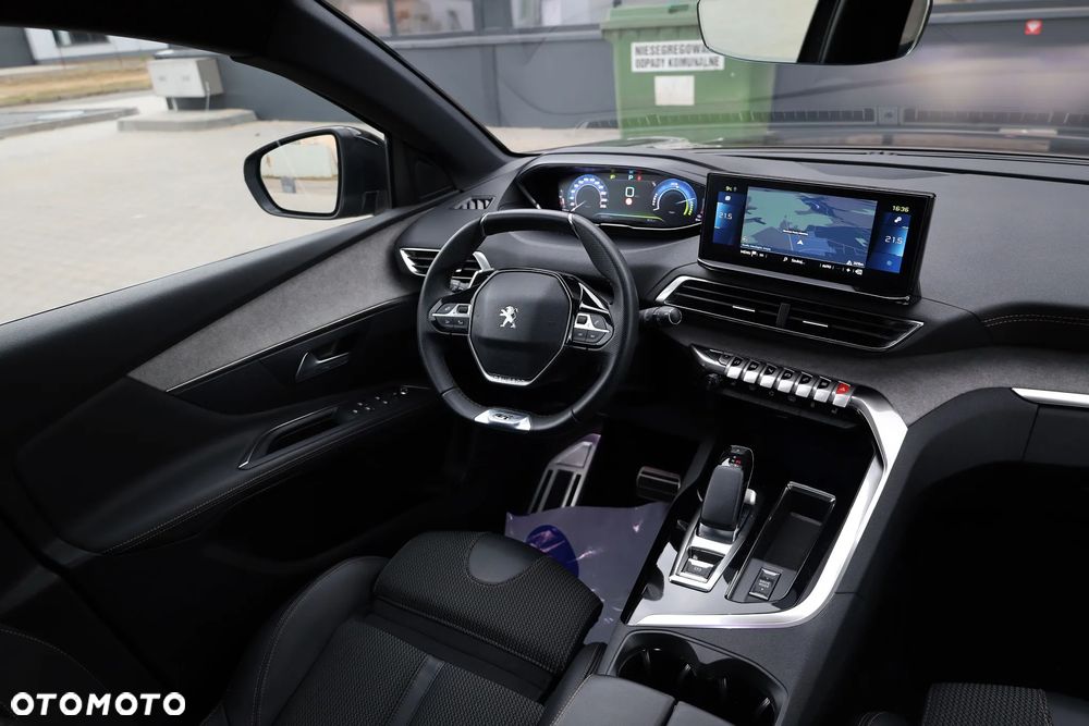 Peugeot 3008 225 e-EAT8 GT - 24