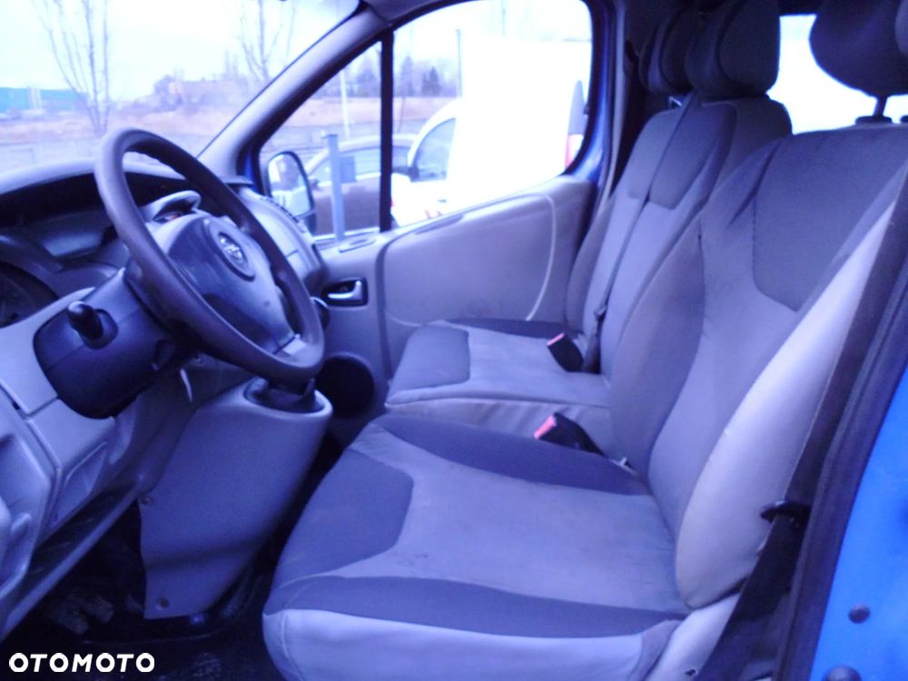 Opel Vivaro - 12