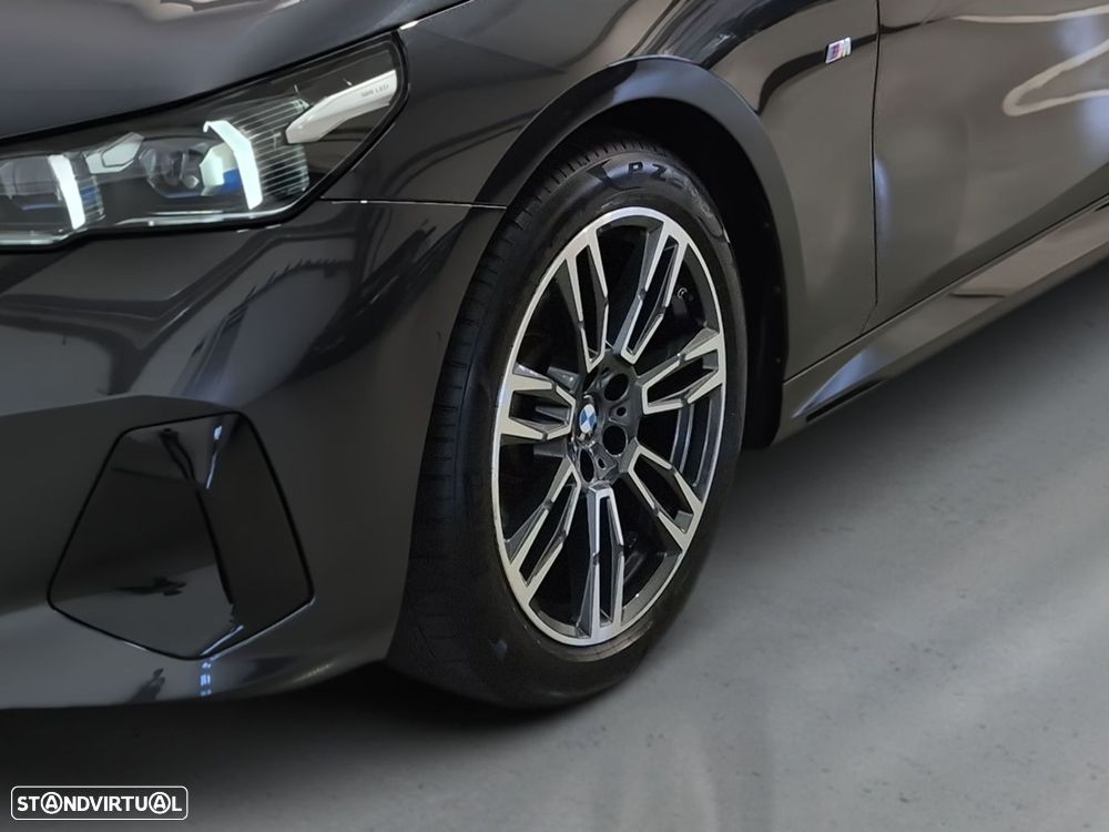 BMW 520 d Pack Desportivo M - 4