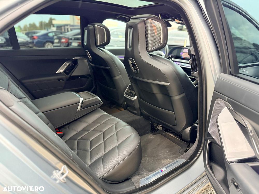 BMW Seria 7 - 17
