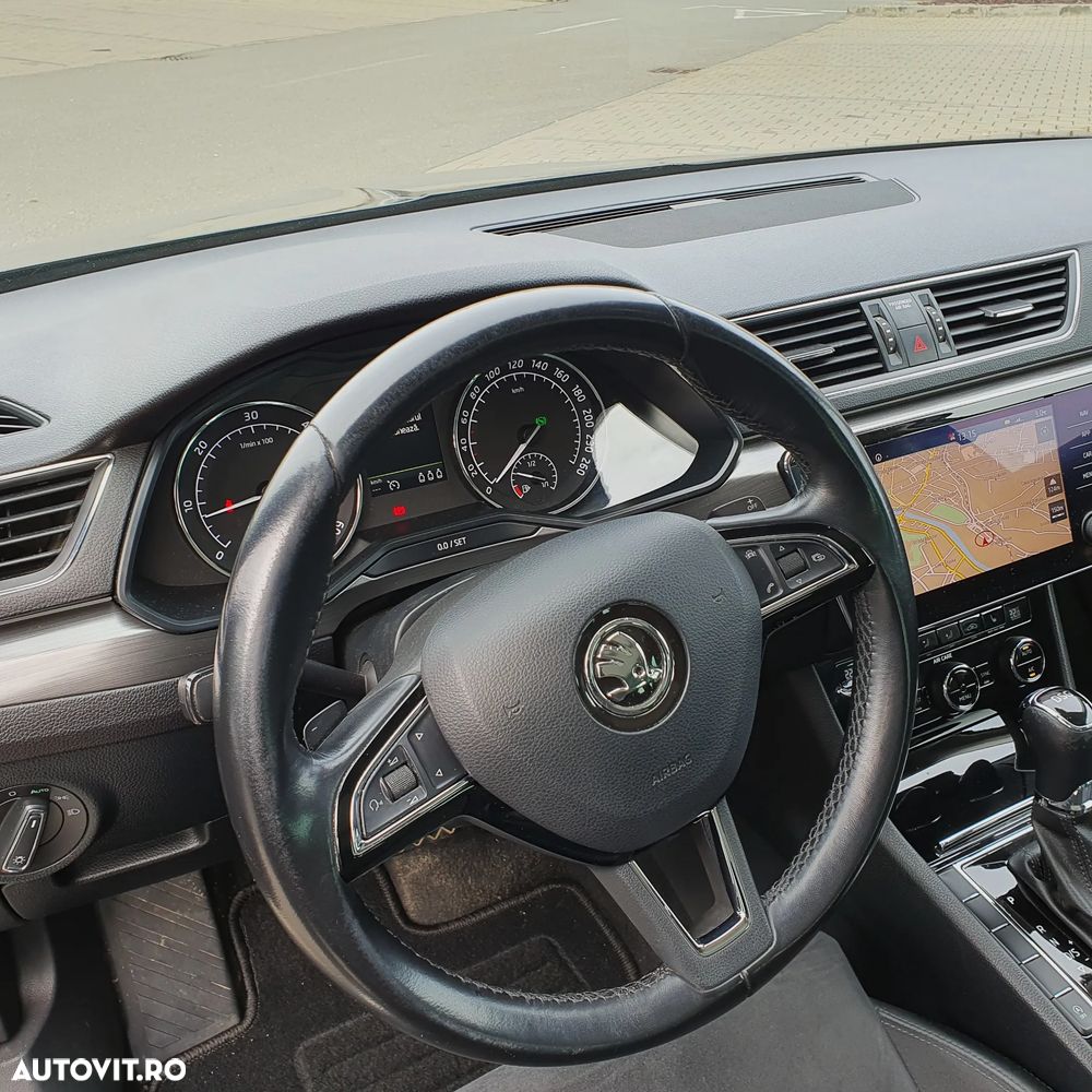 Skoda Superb 2.0 TDI DSG Style - 18