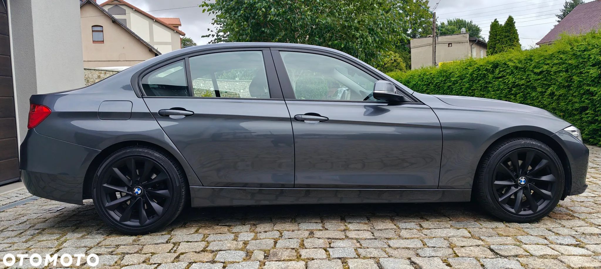 BMW Seria 3 318d - 1