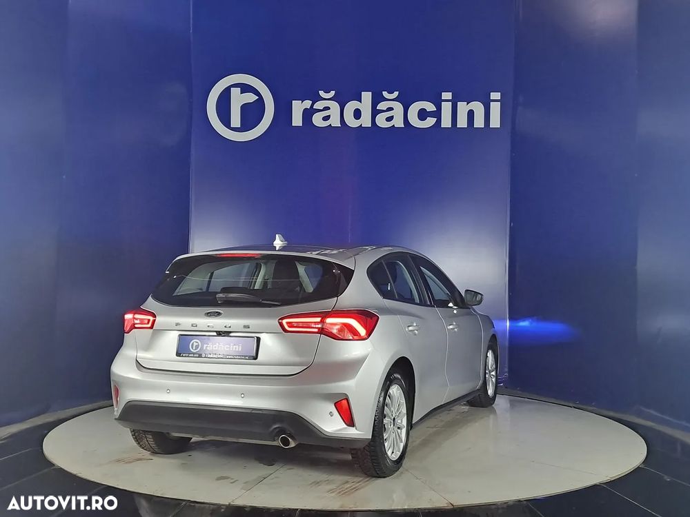 Ford Focus - 7