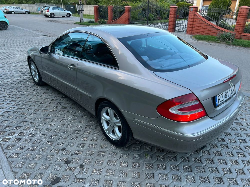 Mercedes-Benz CLK - 14