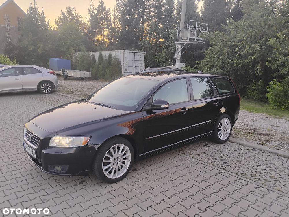 Volvo V50 2009 photo 2