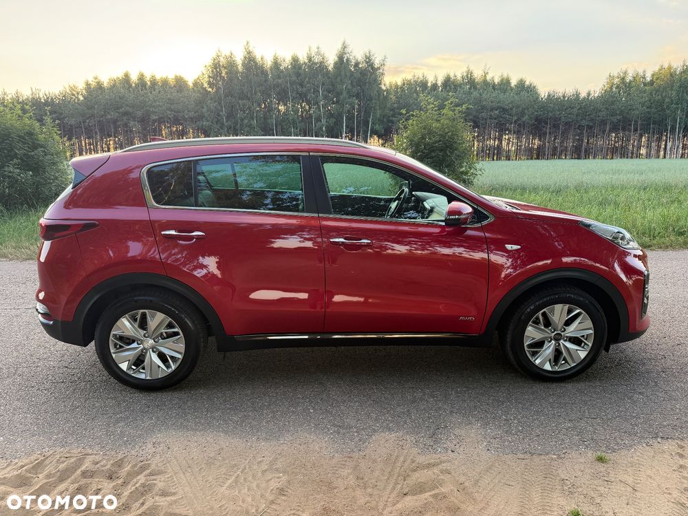 Kia Sportage 2.0 CRDI AWD Eco-Dynamics+ (48V M-H) GT LINE - 6
