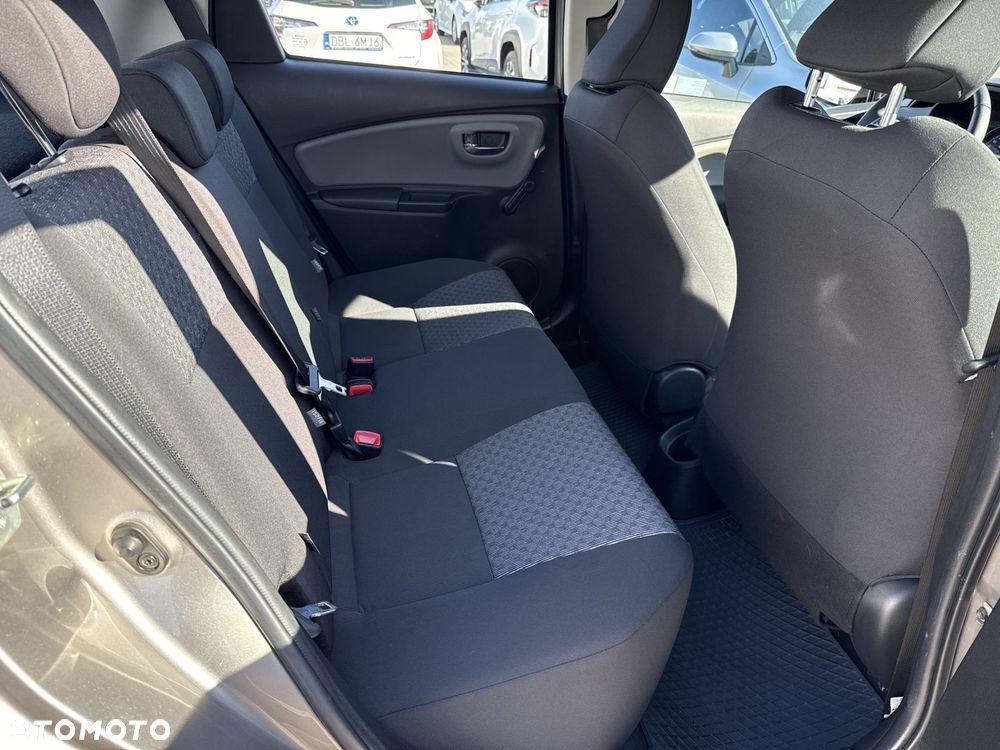 Toyota Yaris - 8