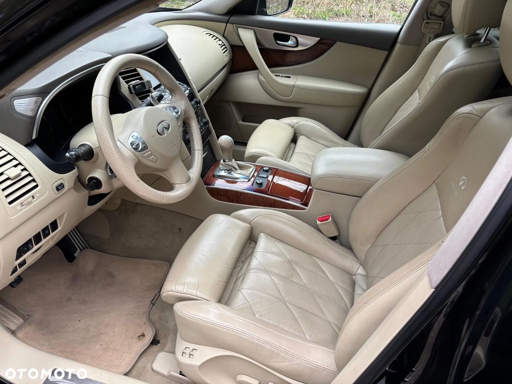 Infiniti FX FX30d S Premium - 5