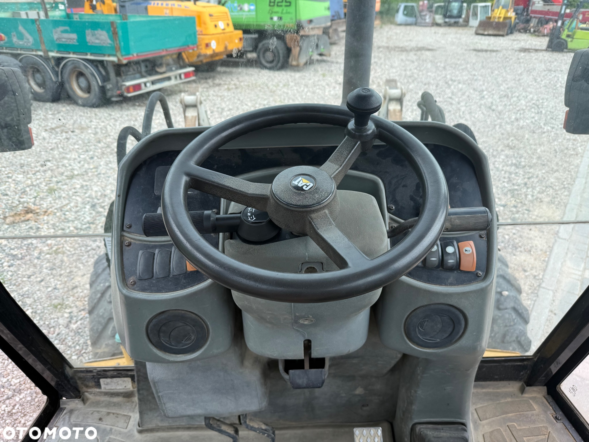 Caterpillar 428D - 10