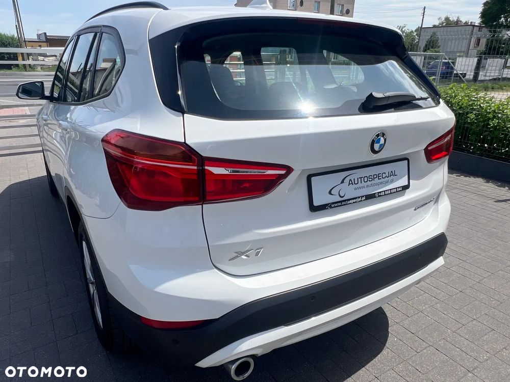 BMW X1 sDrive16d - 3