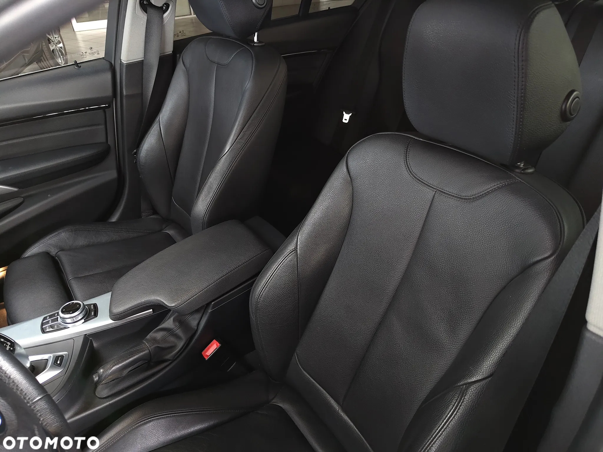 BMW Seria 3 330e iPerformance M Sport Shadow - 9