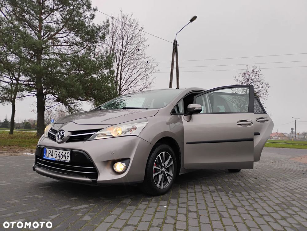 Toyota Verso 1.8 Sol plus NAVI - 1