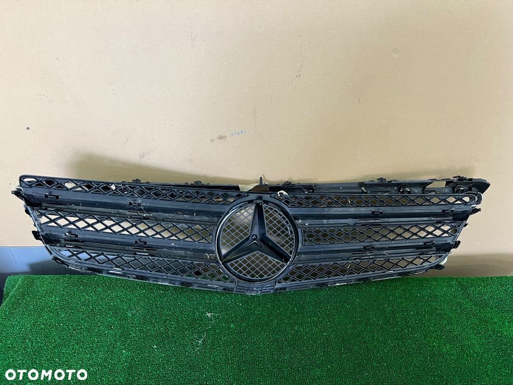 Mercedes-Benz OE A2078880183 atrapa chłodnicy - 2
