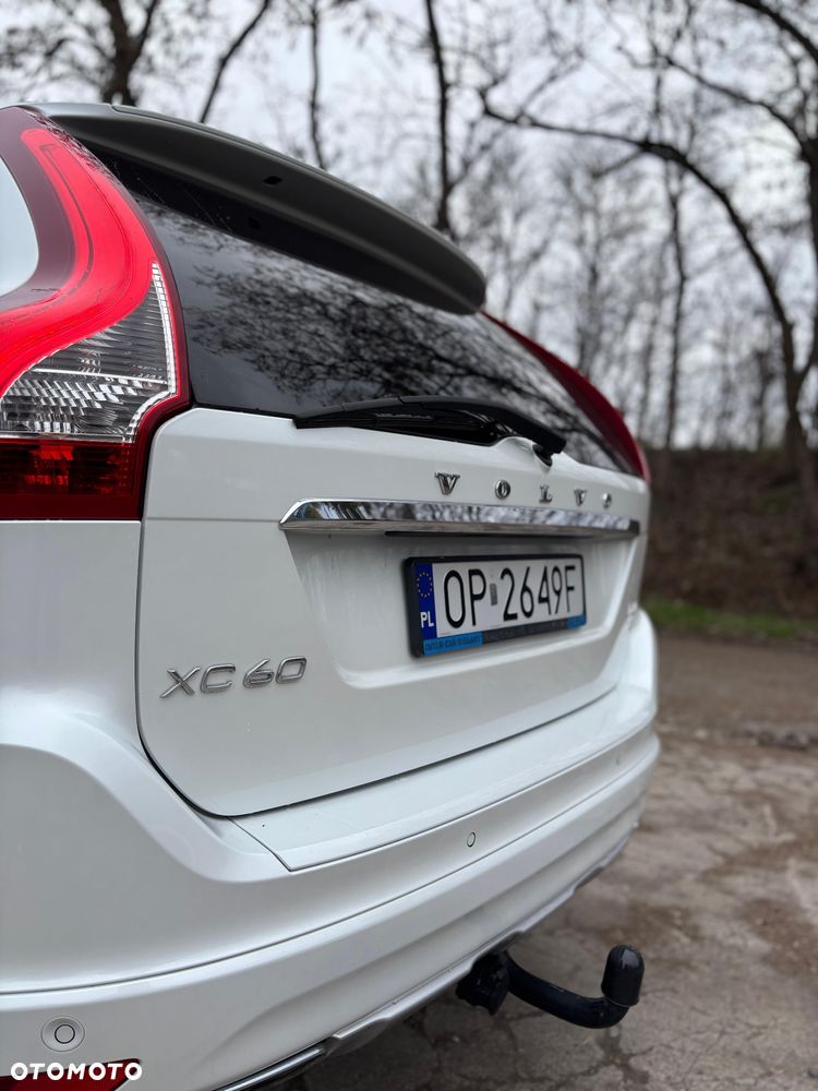 Volvo XC 60 D4 AWD Ocean Race - 4