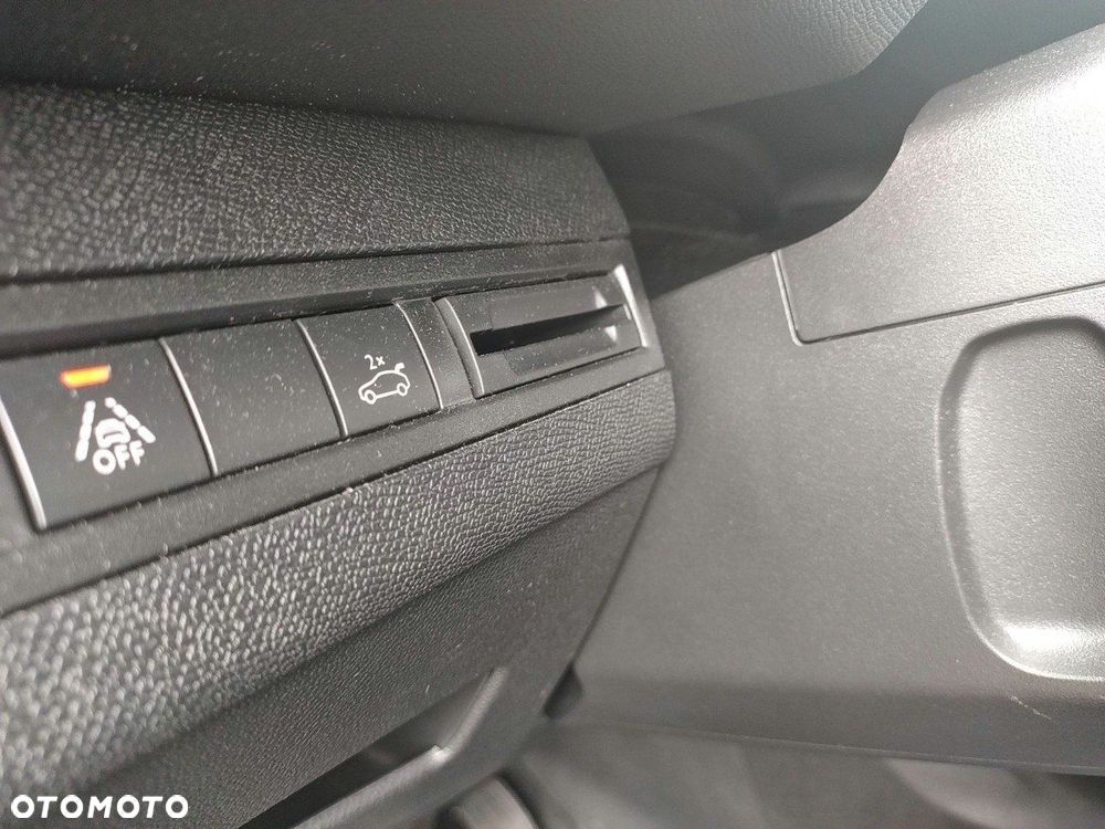 Peugeot 3008 - 12