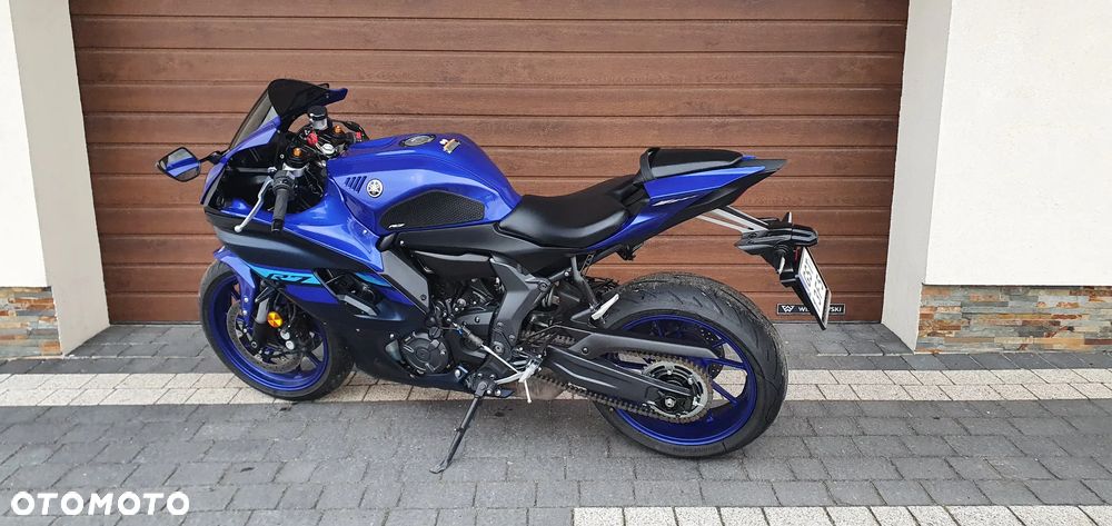 Yamaha R7 - 3