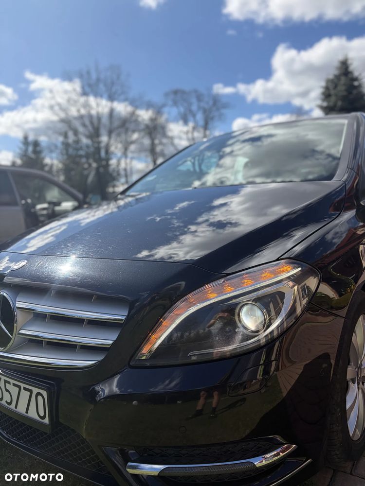 Mercedes-Benz Klasa B 180 d Edition - 10