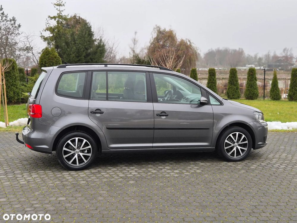 Volkswagen Touran 1.6 TDI DPF BlueMotion Technology DSG Comfortline - 25