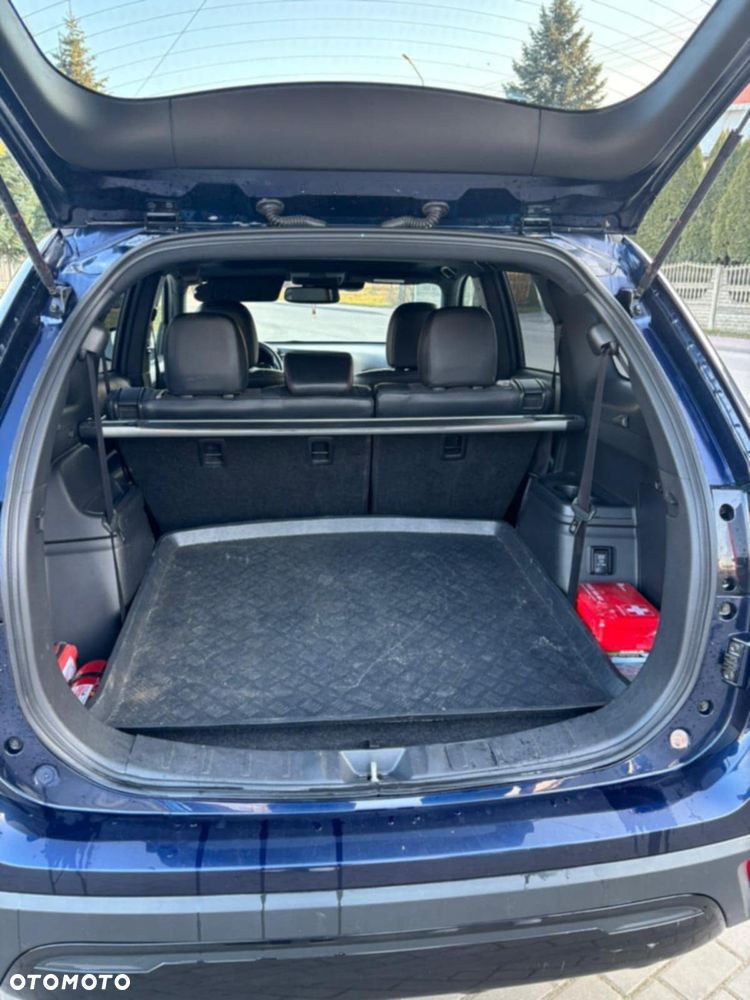 Mitsubishi Outlander - 10