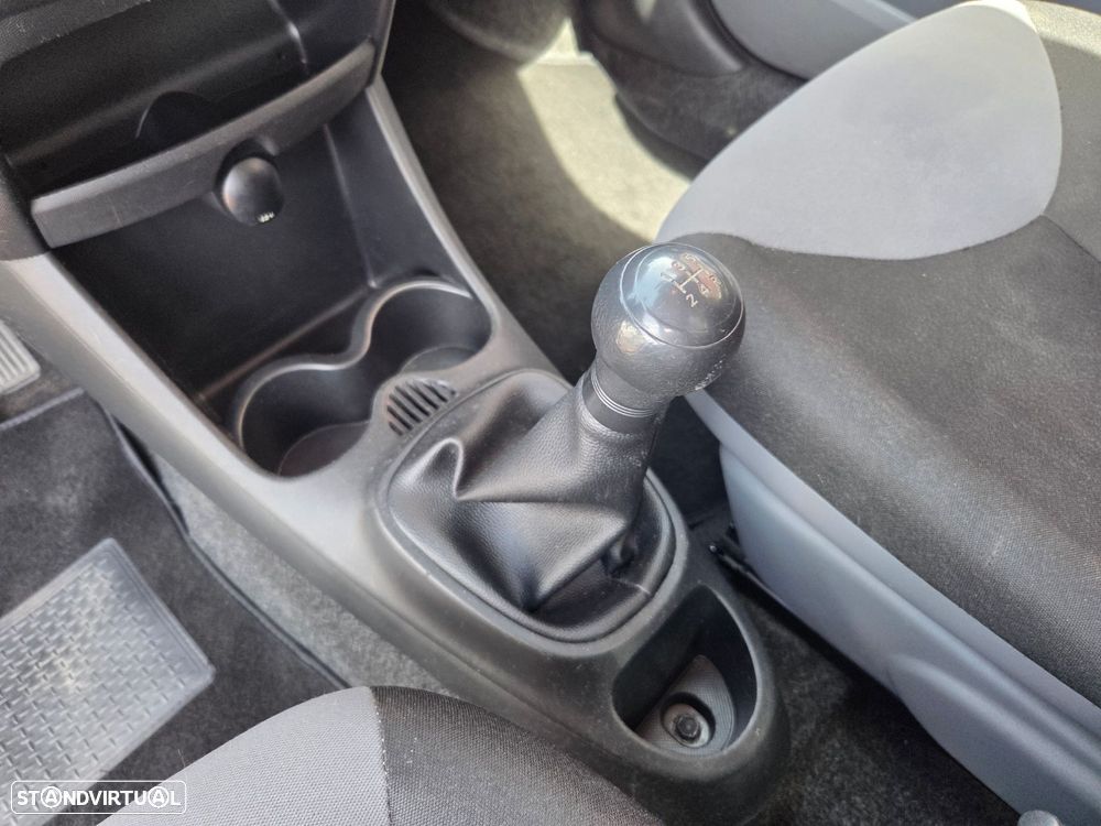 Toyota Aygo 1.0 - 12