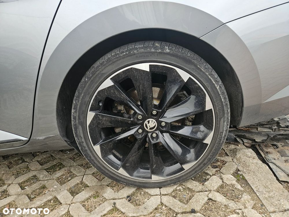 Skoda Superb 1.4 TSI Plug-In Hybrid Sportline DSG - 17