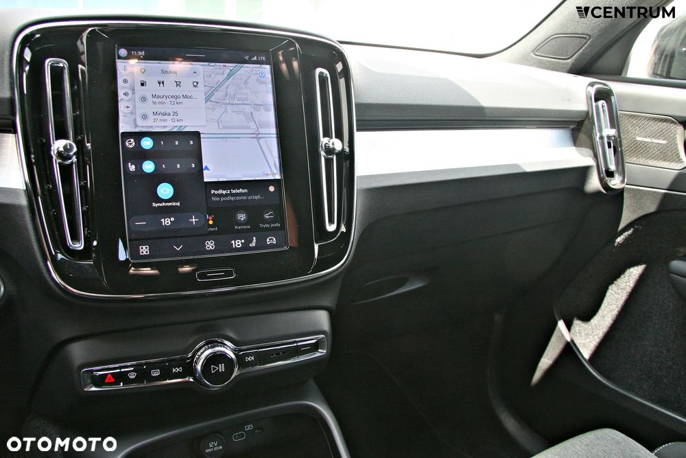 Volvo XC 40 B3 Plus Dark - 15