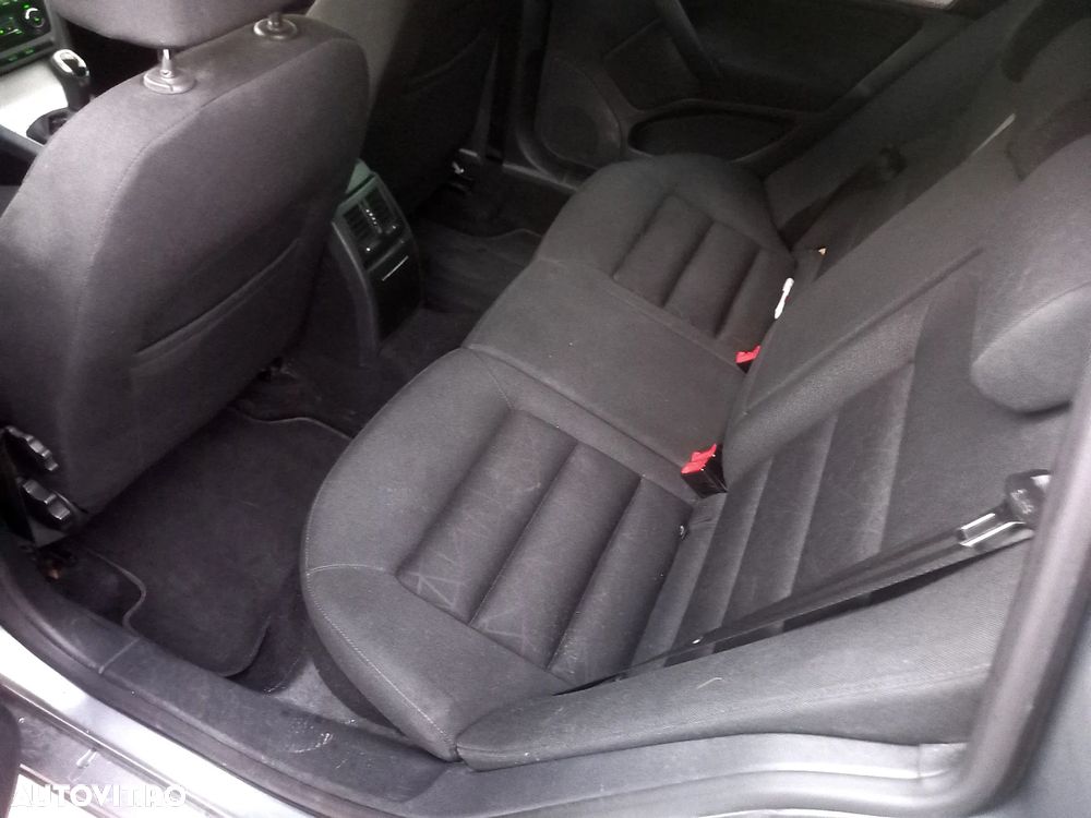 Skoda Octavia Combi 1.4 TSI FAMILY - 9