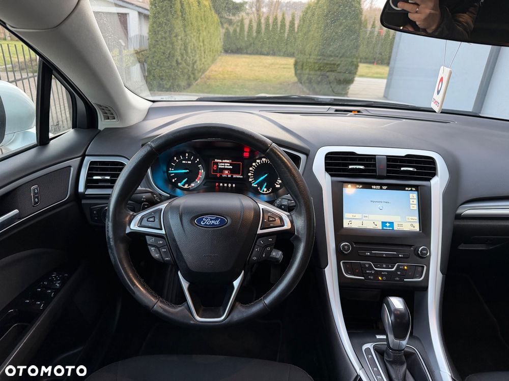 Ford Mondeo 2.0 TDCi Titanium PowerShift - 9