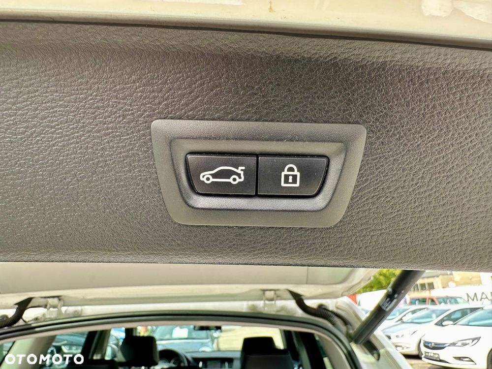 BMW X3 xDrive20d - 27