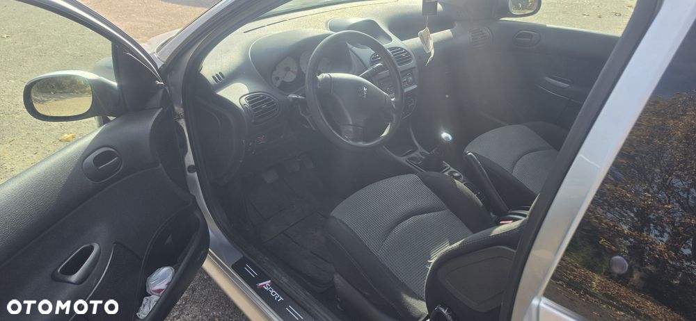Peugeot 206 - 7