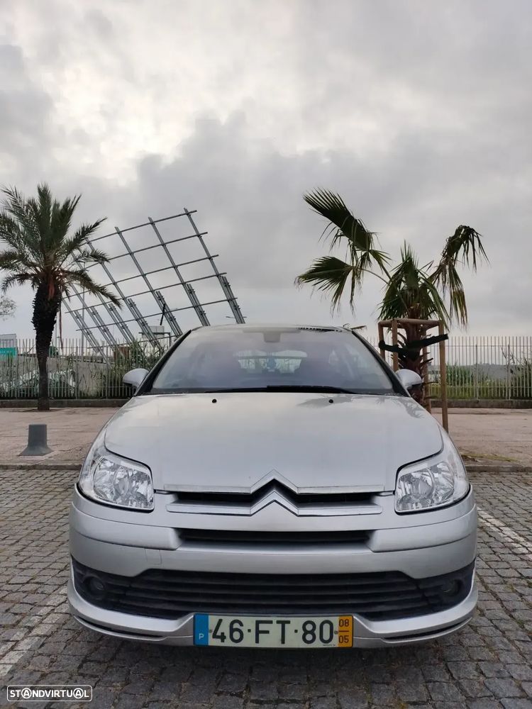Citroën C4 1.6 HDi 110 VTR Pack - 1