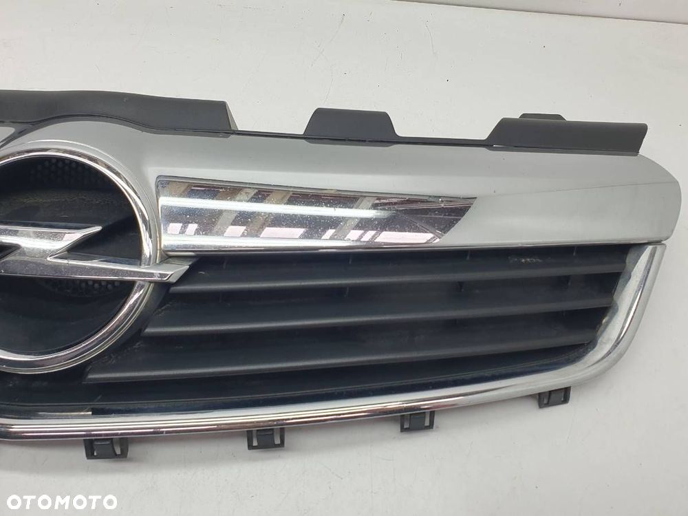 ATRAPA GRILL ZDERZAKA OPEL ZAFIRA B 13157590 - 3