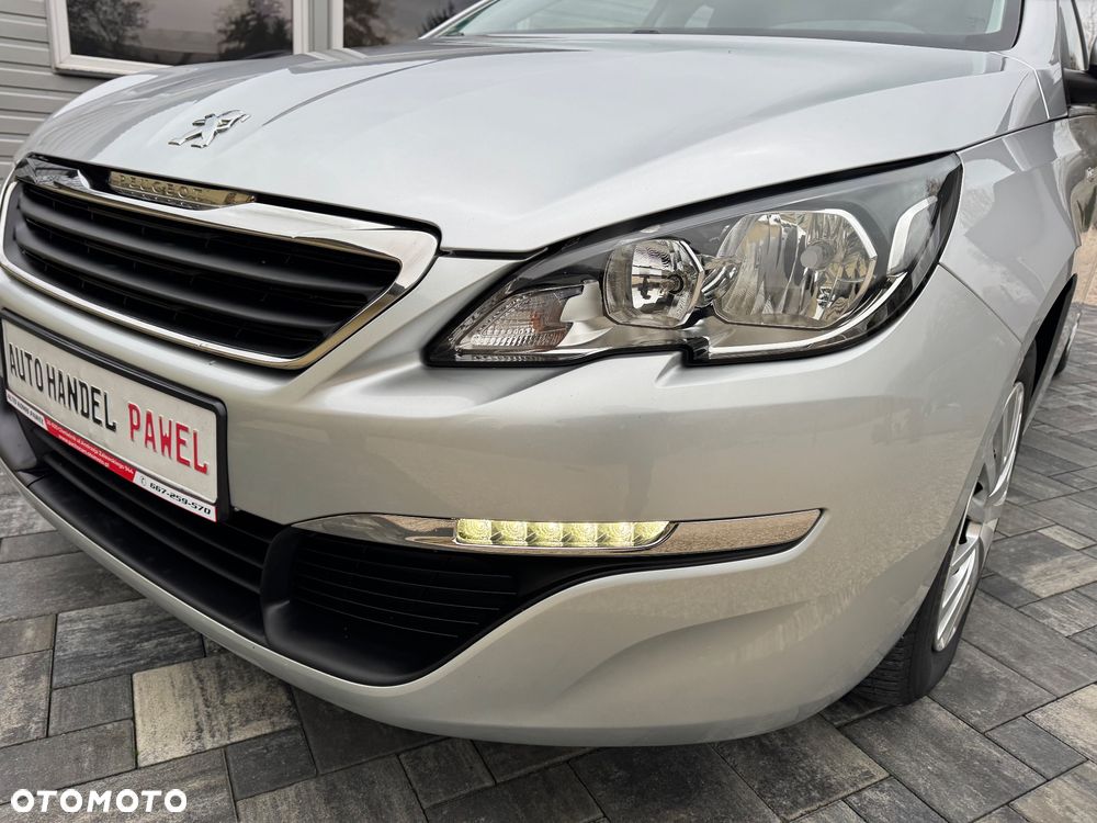 Peugeot 308 SW HDi FAP 110 (Blue Lion) Business Line Niveau 1 - 13