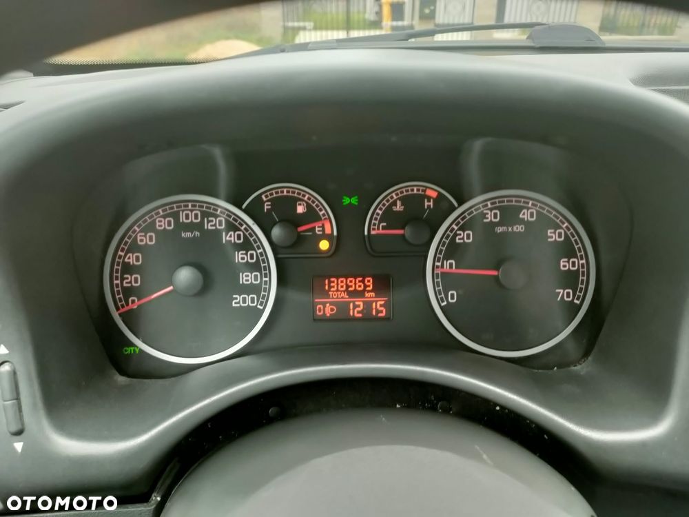 Fiat Punto 1.2 8V - 10