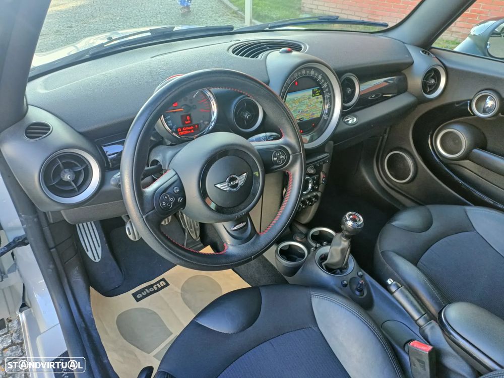 MINI Clubman John Cooper Works - 12