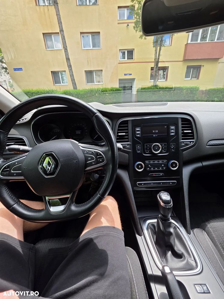 Renault Megane - 5