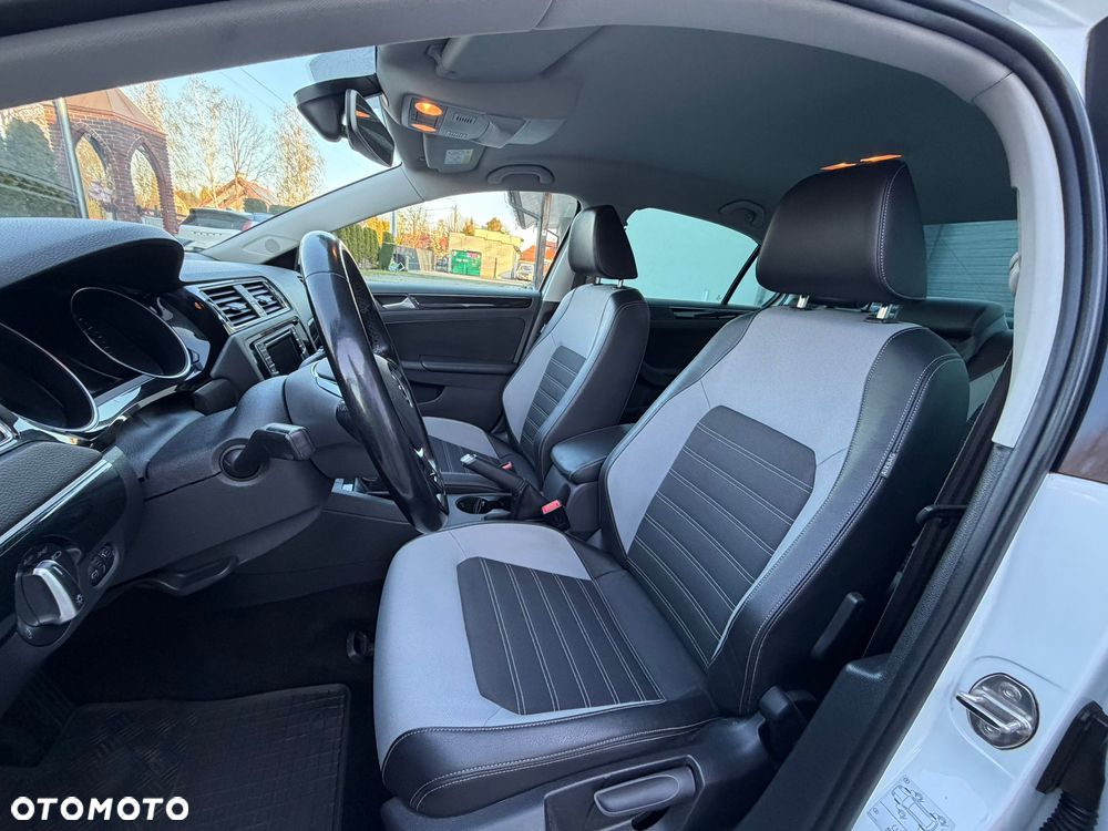 Volkswagen Jetta 1.4 TSI BMT Highline - 12