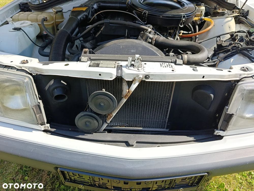 Mercedes-Benz W201 (190) - 17