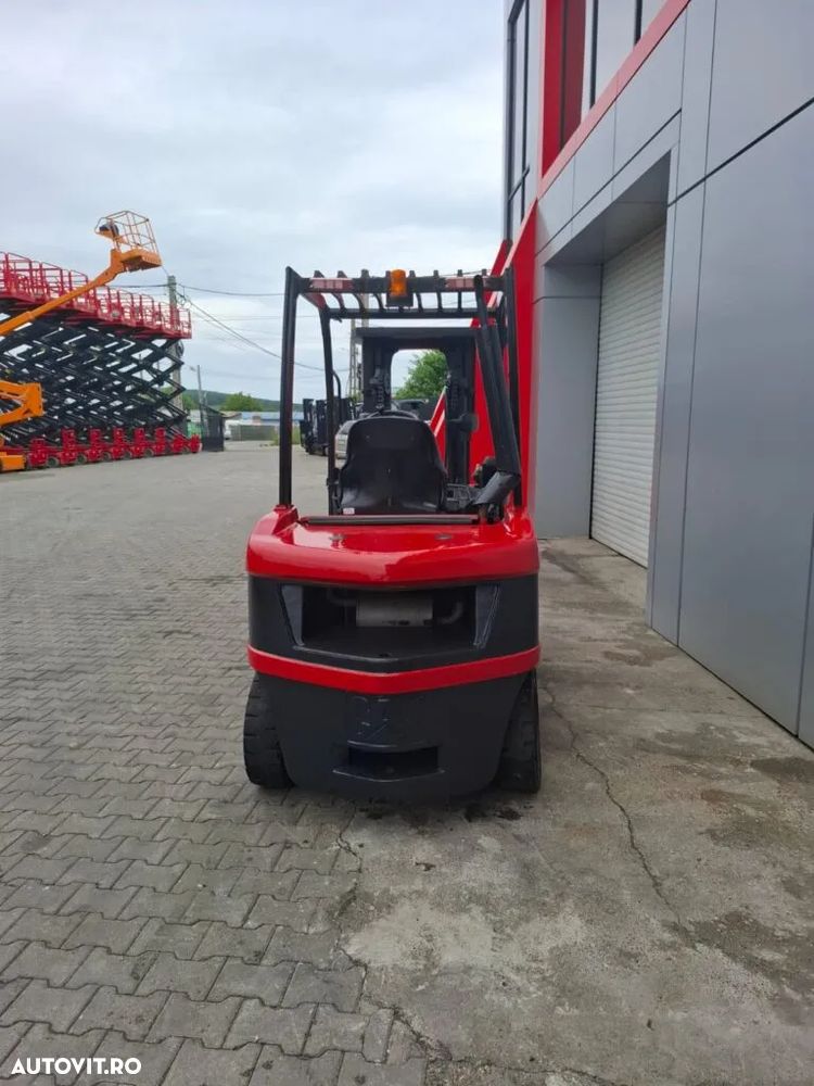 Caterpillar DP30N, CATARG TRIPLEX - 11