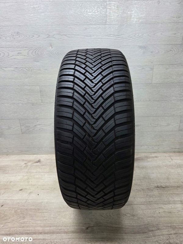 Opona całoroczna Continental AllSeasonContact 215/40R18 89 W XL
