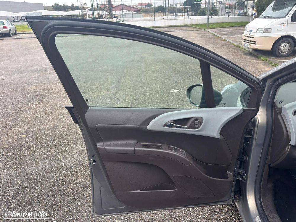 Opel Meriva 1.3 CDTI Cosmo - 14