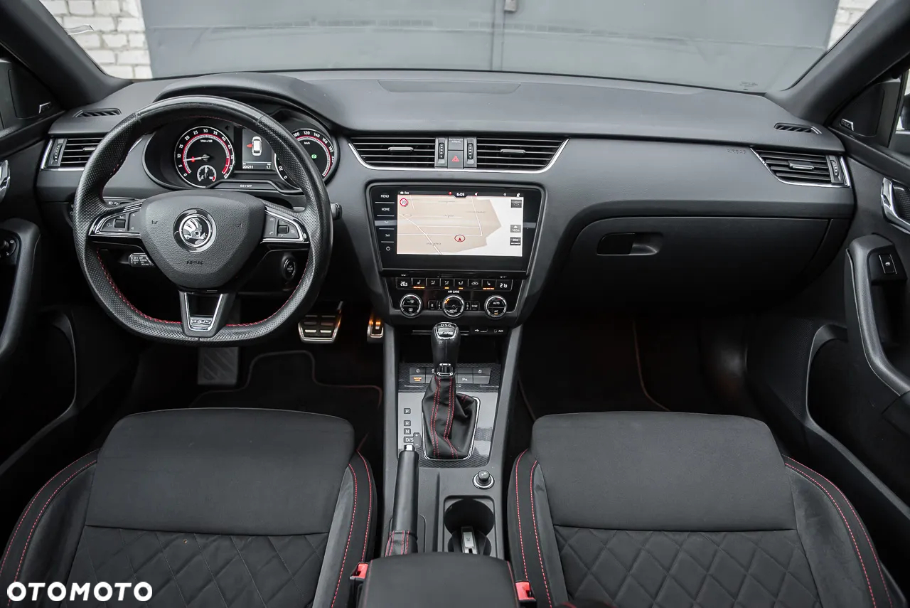 Skoda Octavia Combi 2.0 TDI 4x4 DSG RS - 6
