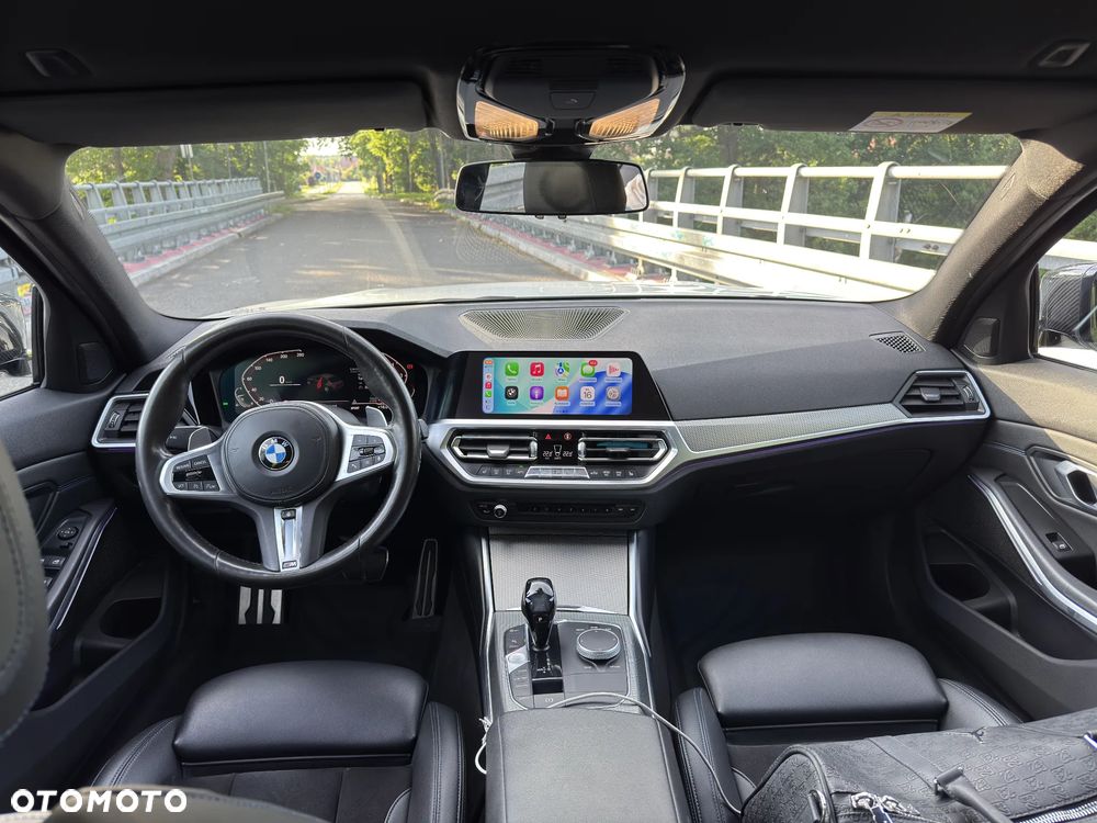 BMW Seria 3 330i - 6
