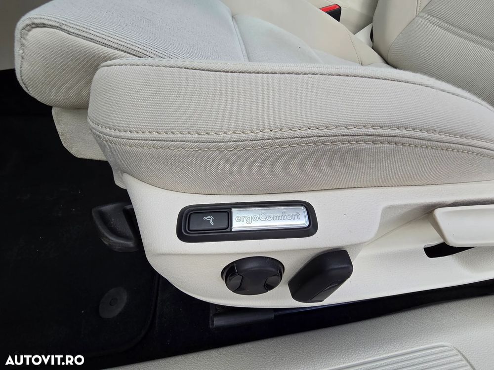 Volkswagen Passat Variant 1.6 TDI (BlueMotion Technology) DSG Comfortline - 10