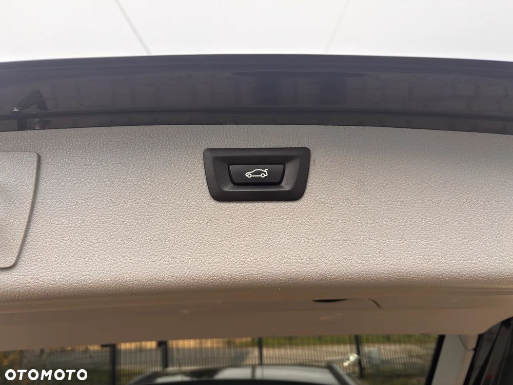 BMW Seria 3 320d Efficient Dynamics Edition - 19