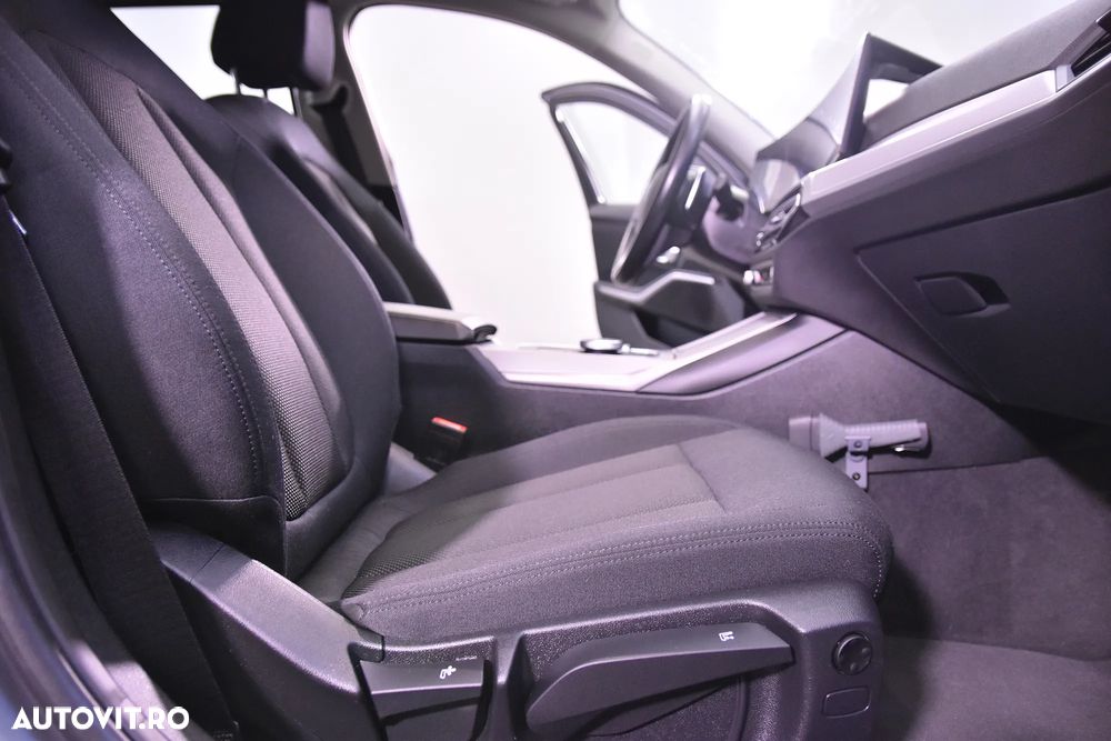 BMW Seria 3 318i Touring Aut. - 11