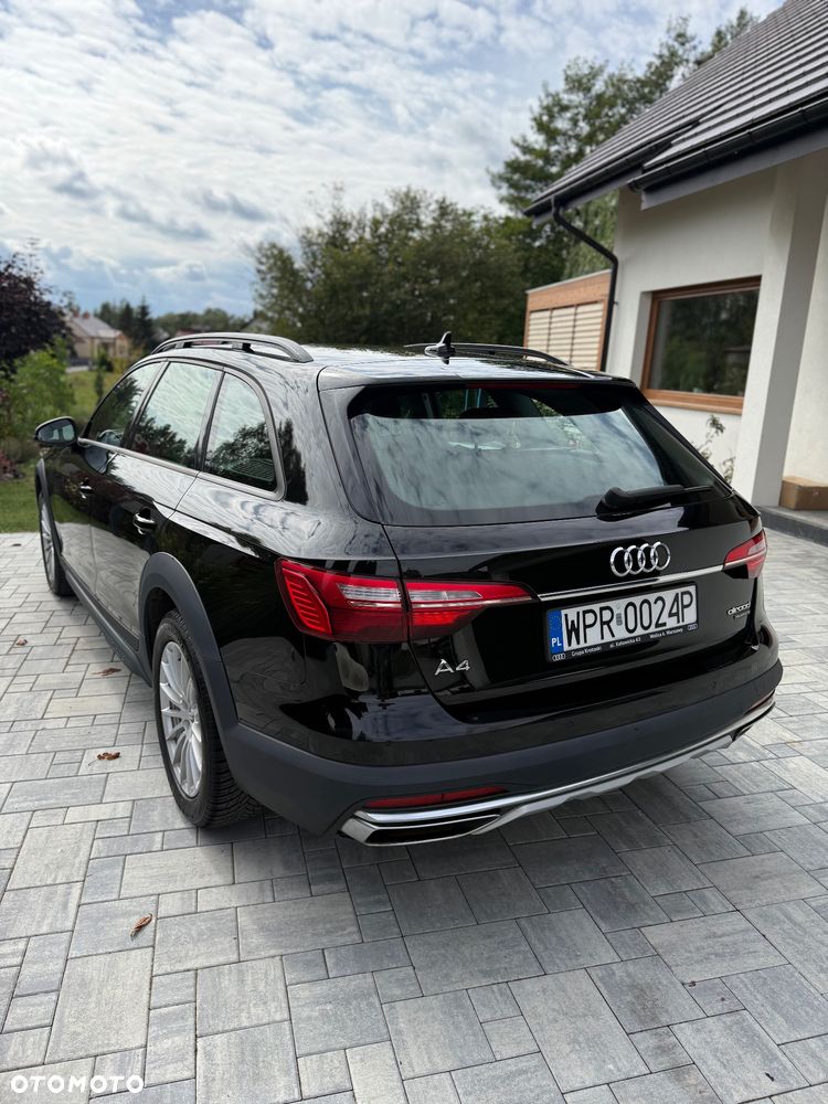 Audi A4 Allroad - 12