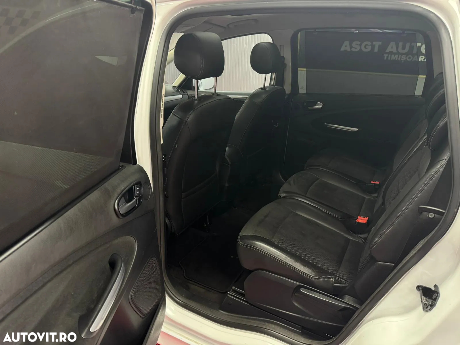 Ford S-Max - 14